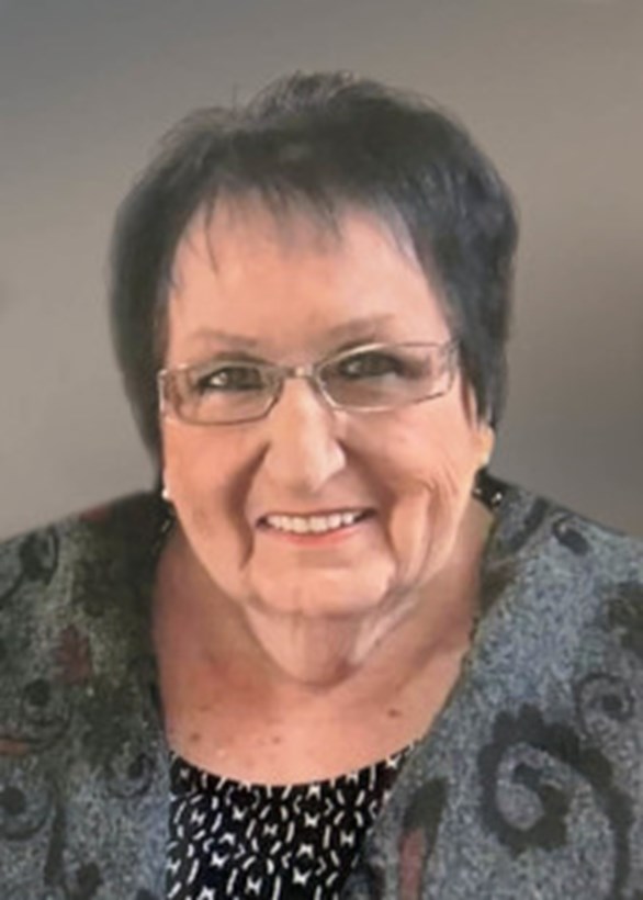 Mme Monique Girard