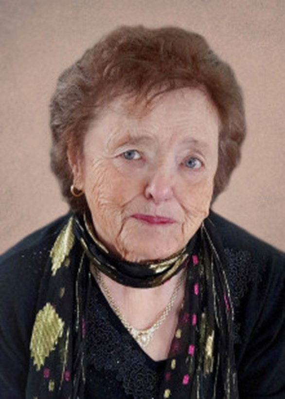 Mme Évangeline Dufour
